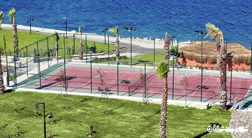 زمین های تنیس اختصاصی هتل